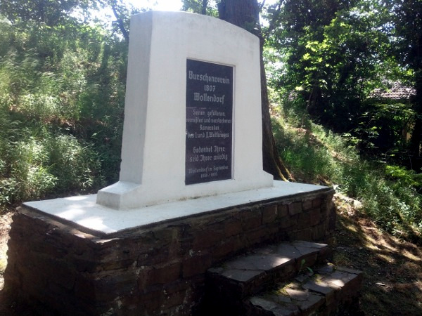 Ehrendenkmal